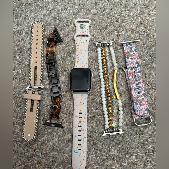Apple watch SE series 2 with GPS